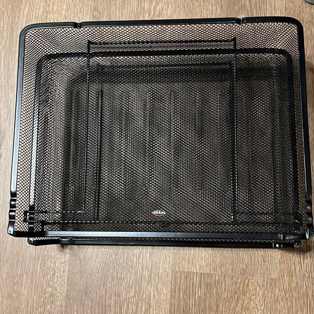 Eldron wire mesh desk organizer
